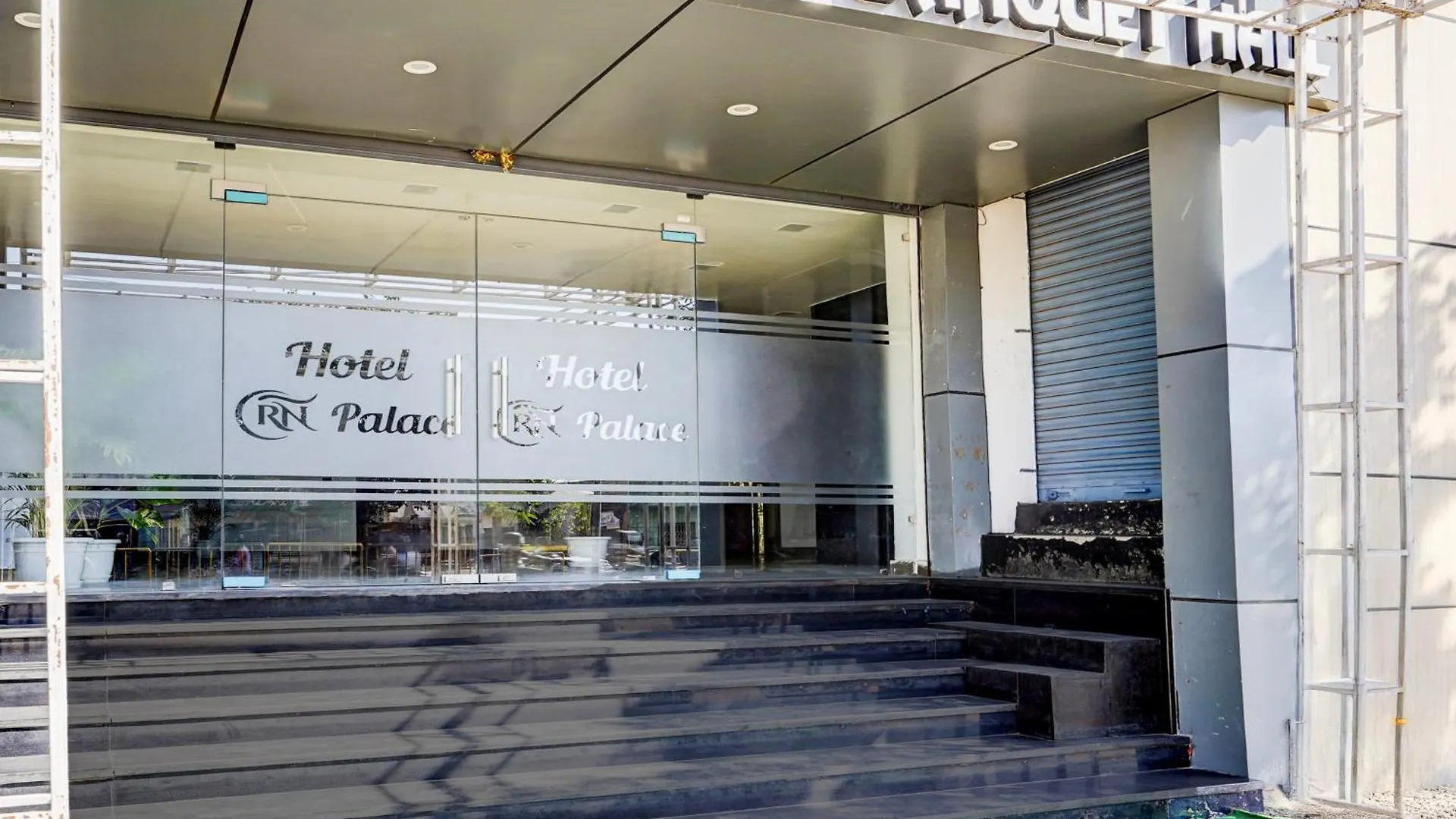***  Hotel O R.N. Palace Nagla Dhimar India