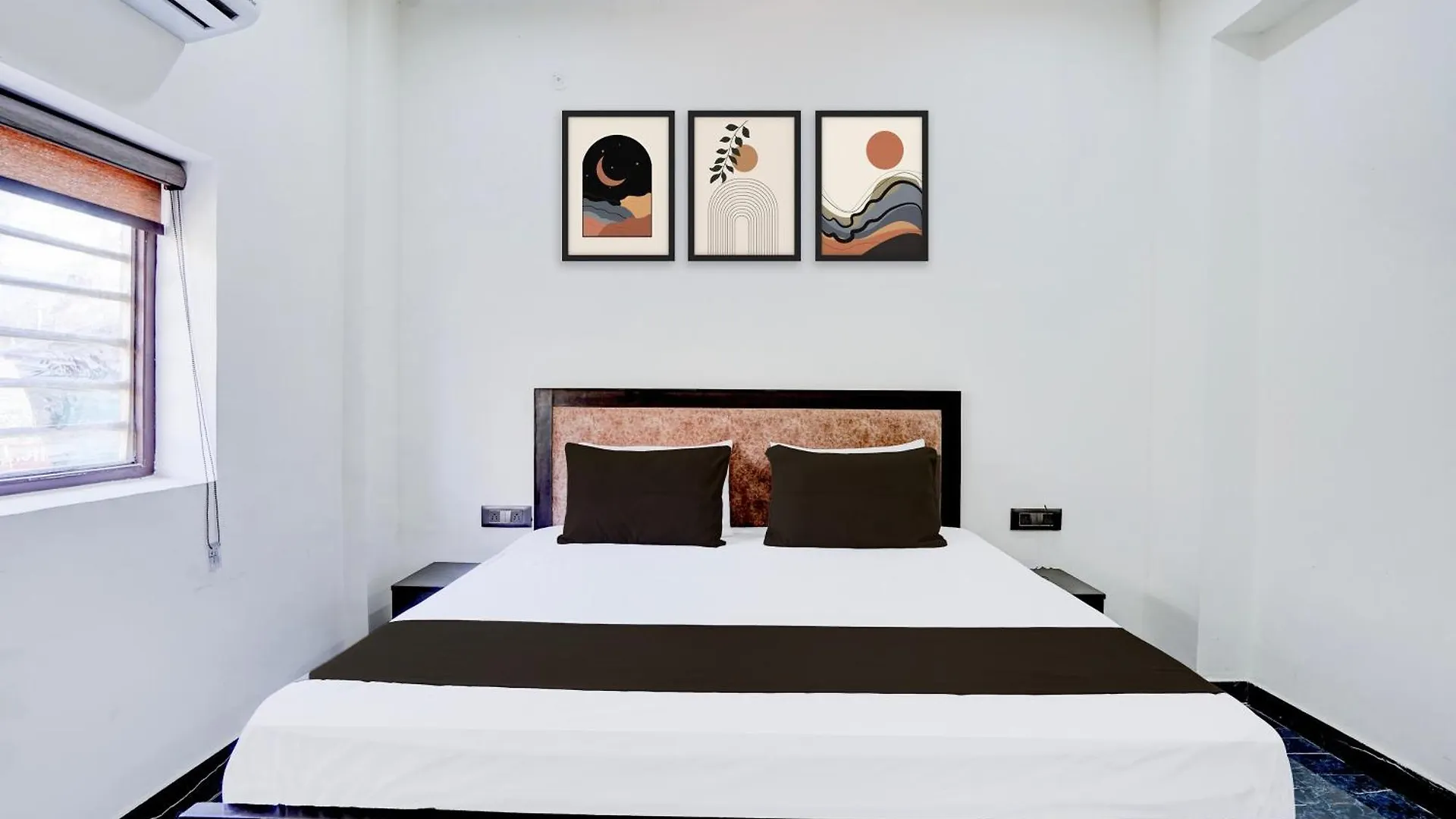 ***  Hotel O R.N. Palace Nagla Dhimar India